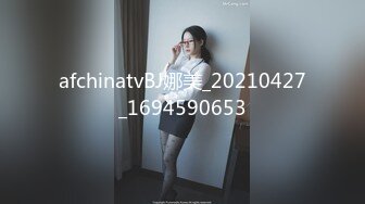  贫乳美眉 被大肉棒无套输出 骚叫的喘不过气来 拔枪射一肚皮 超级满足了