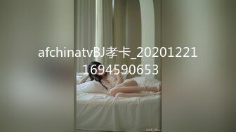 一般能驾驭短发的女人，都很美，这位东北妹子