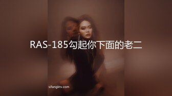 【新片速遞】  熟女控福利,蝴蝶老B幹媽又和兒子搞起來,戴個黑框眼鏡還挺有班主任那味