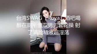 【贼有意思】厕所偷窥直接把手机伸进去拍脸，各路美女反应笑死娃了，干嘛，别闹，谁呀,走开，别拍了！