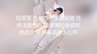 红牛探花3P良家老熟女，全程露脸哥俩一块玩弄老骚逼，抠她骚穴草她嘴，压在身下爆草抽插浪荡呻吟，老逼败火