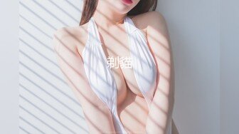 【自整理】Pornhub博主SexyandTiny  生日当天去朋友家 她藏在桌子下面吃屌 惊险刺激 最新高清视频合集【80V】 (25)