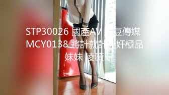 摄像头破解 居家寂寞美少妇看A片空虚自慰 衣柜里掏出私藏18cm阳具 大开美腿享受阳具抽插高潮 女人也瘾 (2)