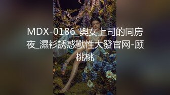 【地方进口奔驰】，苦等几十分钟，良家风骚美女