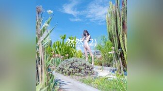 风景区女厕全景偷拍多位美女少妇前来献B (4)